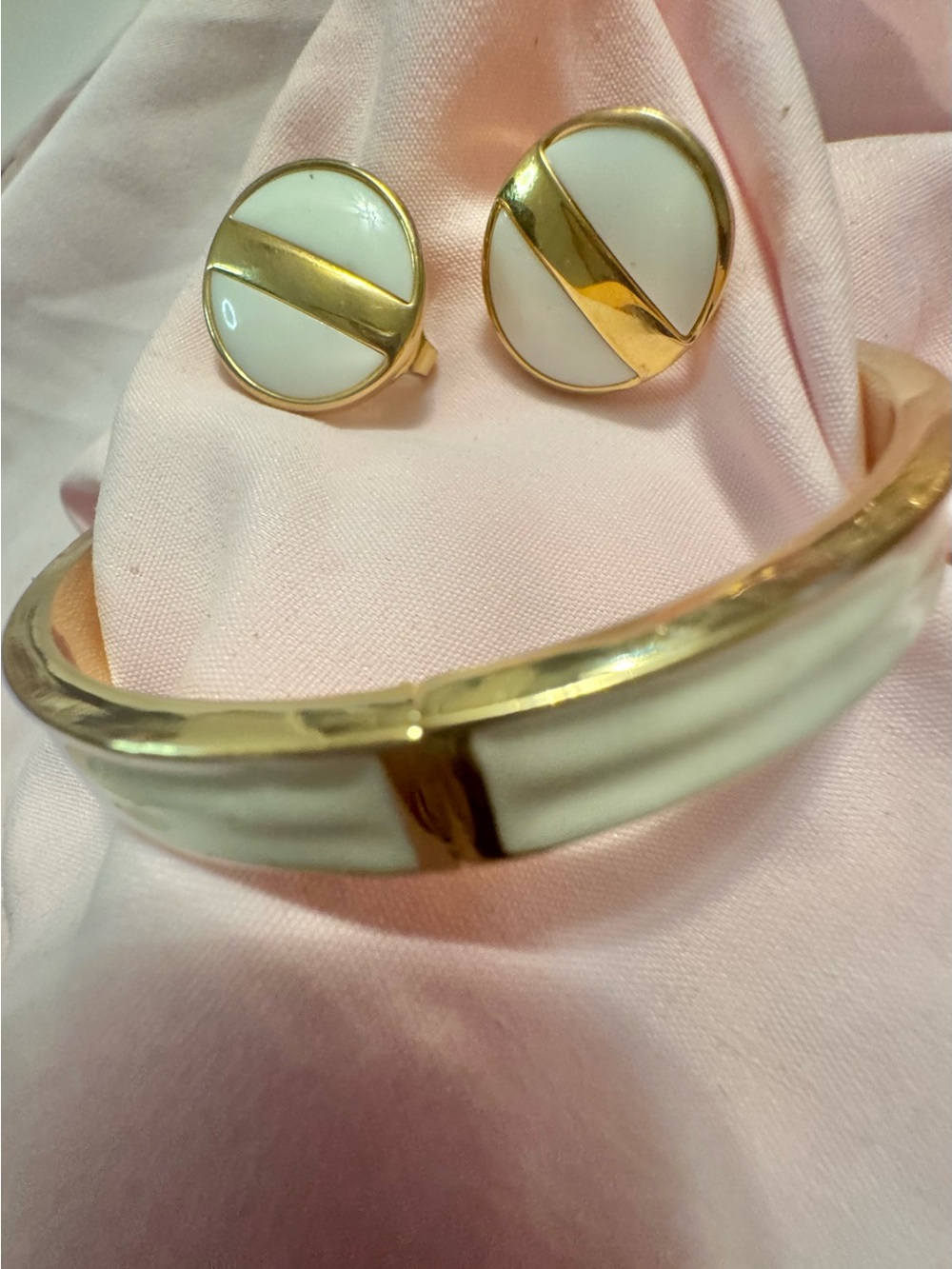 Gold & White Enamel Bangle Bracelet - Elegant Women's Jewelry